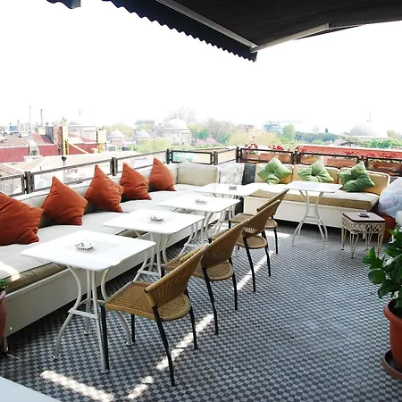 Nomade Hotell 3*